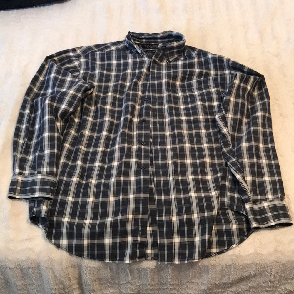Roundtree & York Dress Button Down Shirt